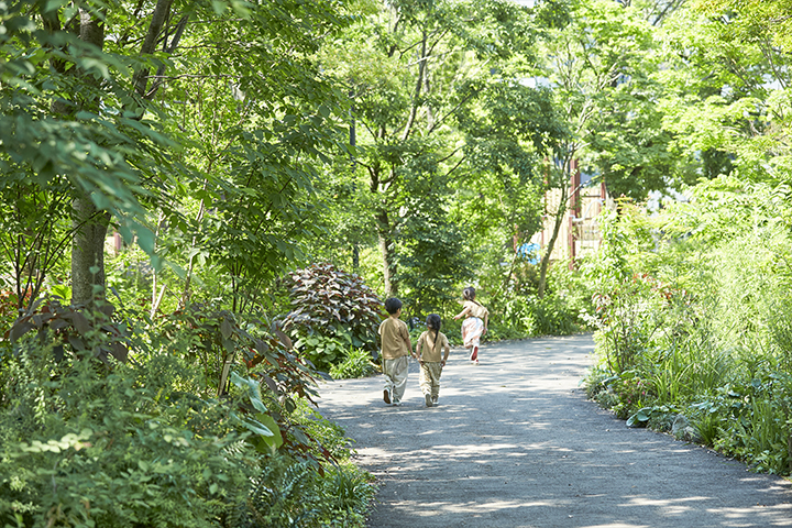 04-1ののあおやま_遊歩道